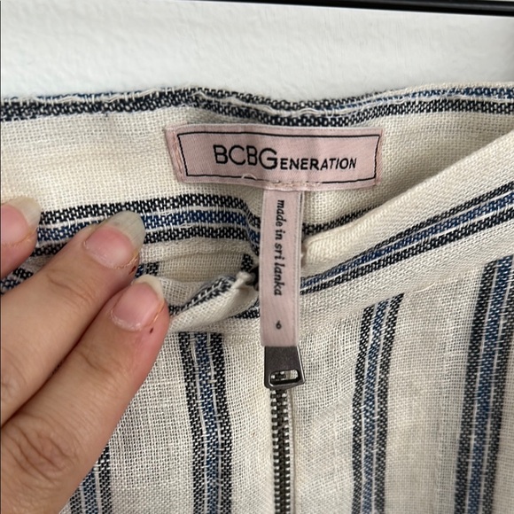 BCBGeneration White and Gray Midi Pencil Skirt for Work - Picture 3 of 4